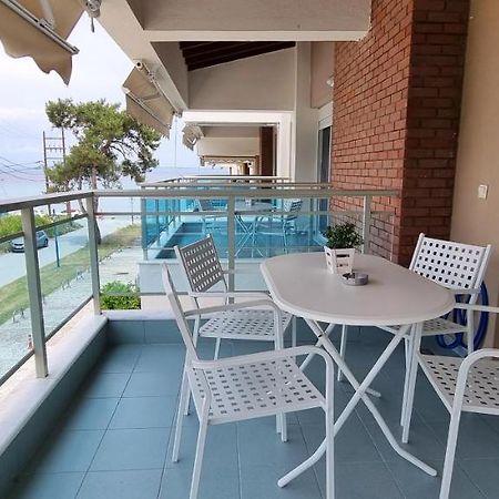 Bungalow White Apartments Polychrono Exterior foto