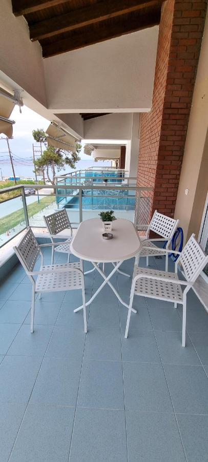 Bungalow White Apartments Polychrono Exterior foto