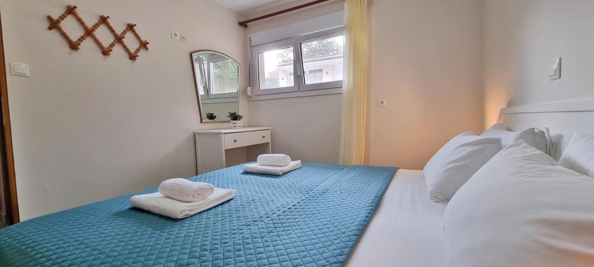 Bungalow White Apartments Polychrono Zimmer foto